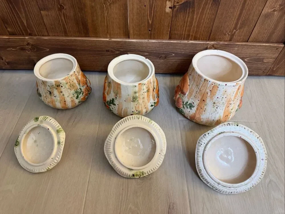 Arnels vintage ceramic